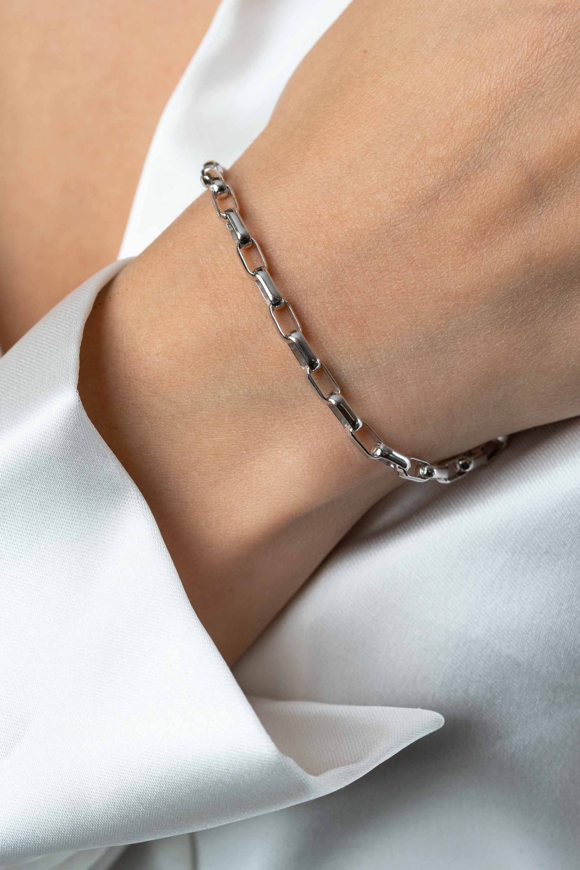 Zinzi Zilveren Schakelarmband met Rechthoekige Schakels | 3,8mm 20cm ZIA2514, exclusief en kwalitatief hoogwaardig. Ontdek nu!