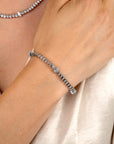 ZINZI zilveren vierkante schakel armband 6mm breed afwisselend bezet met witte zirkonia's 19cm ZIA2678