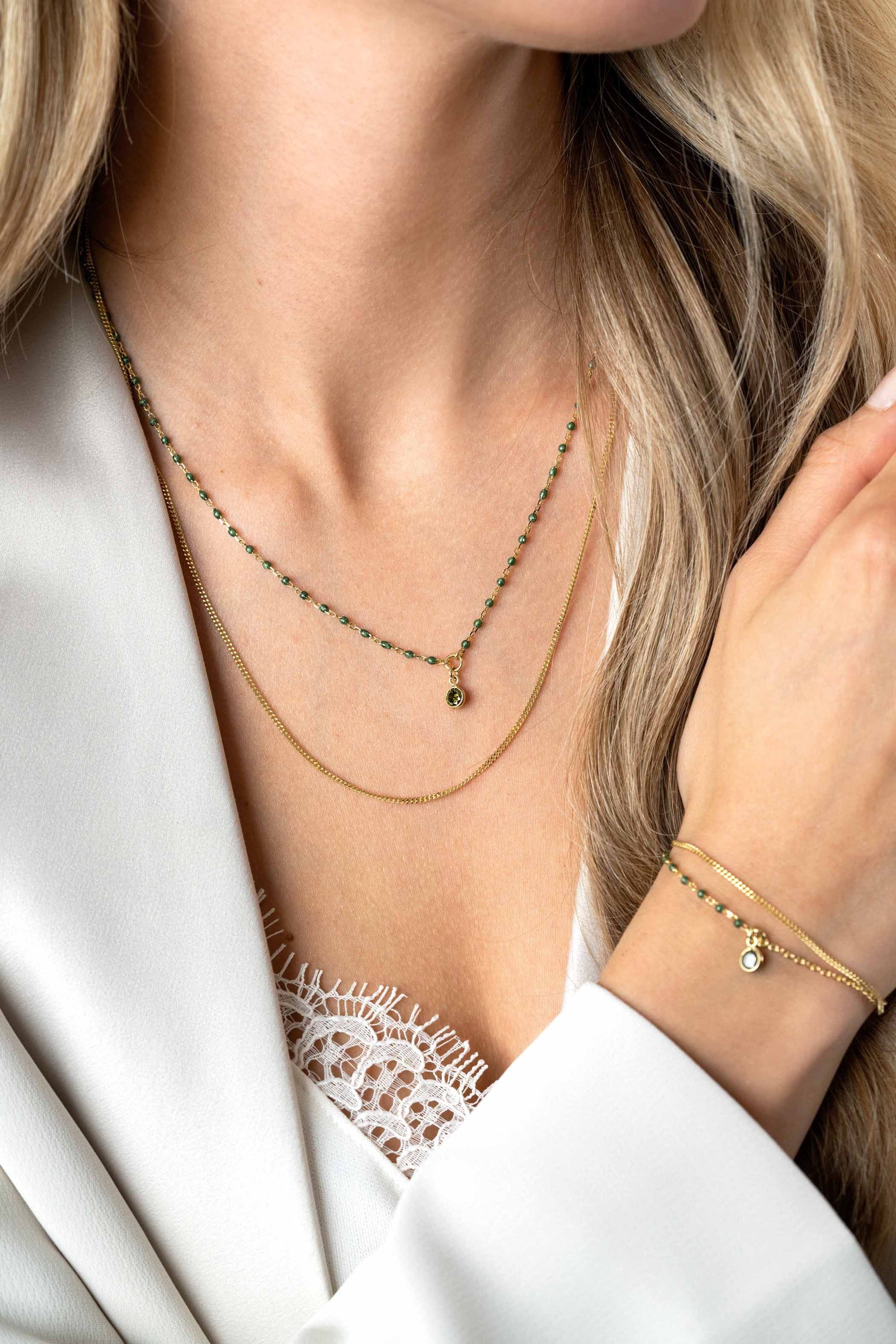 Zinzi Gold Plated Zilveren Multilook Collier met Groene Emaille Bolletjes en Kleursteen 42-50cm ZIC2528G, exclusief en kwalitatief hoogwaardig. Ontdek nu!