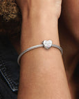 Pandora Granddaughter Heart Bedel 796261PCZ, exclusief en kwalitatief hoogwaardig. Ontdek nu!